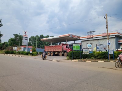 Gaz -Fortportal/Kasese Road