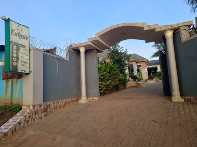 EXHALE SAFARI HOTEL-NDAHENDEKIRE ROAD
