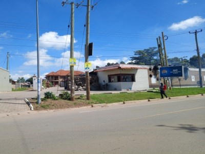 QC RESTAURANT AND BAR - NKOKOJERU KYAMUGORANI ROAD 
