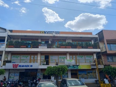 VINE INN -MBARARA/KAMPALA ROAD 