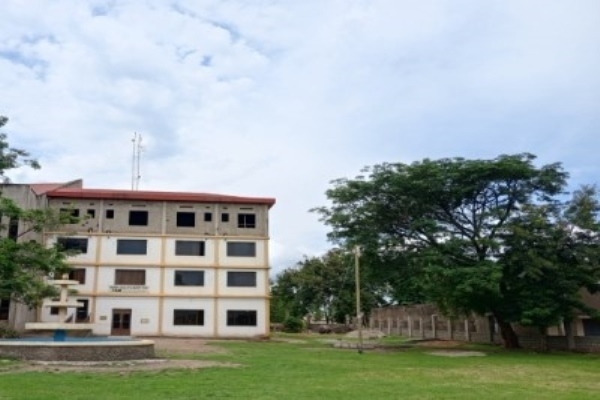 Awr-102.9 Light Fm-Kasese 